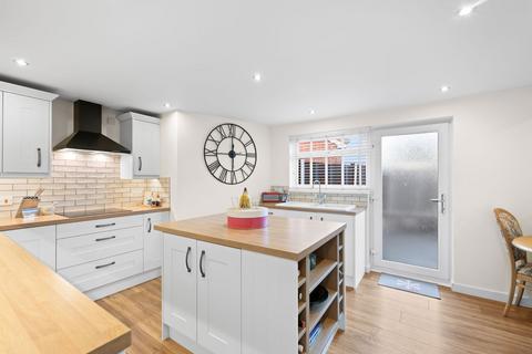 14 Avion Close, Stoke-on-trent, ST3 7QP