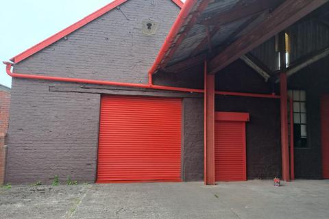 Warehouse to rent, Hayes Lane, Stourbridge DY9