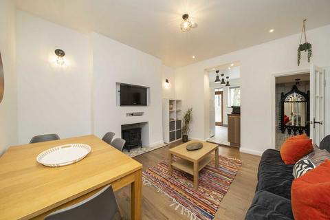 2 bedroom flat to rent, Edith Road, London W14