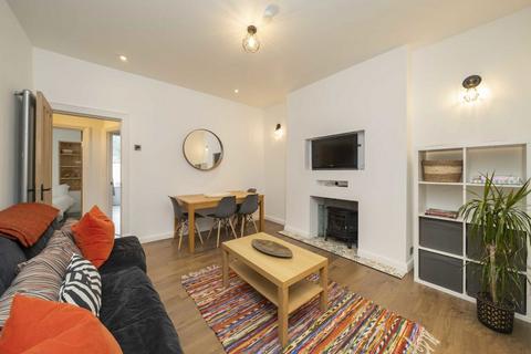 2 bedroom flat to rent, Edith Road, London W14