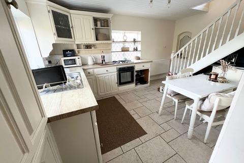 2 bedroom detached house for sale, Anglesey Arms Road, Alverstoke, Gosport, PO12 2DG