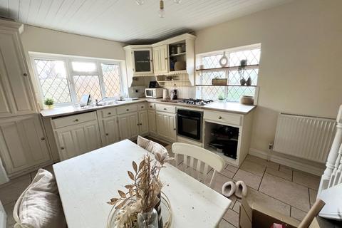 2 bedroom detached house for sale, Anglesey Arms Road, Alverstoke, Gosport, PO12 2DG