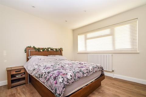 3 bedroom end of terrace house for sale, Selwyn Drive, Hampshire GU46