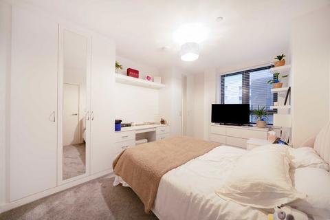 1 bedroom flat to rent, Lakeside Drive, London NW10