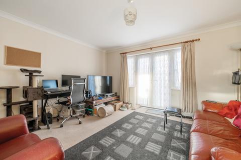 1 bedroom flat for sale, James Watt Way, Erith, London, DA8