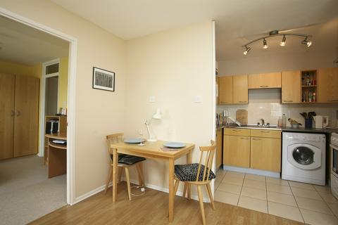 1 bedroom flat to rent, Van Gogh Court, Amsterdam Road, Isle of Dogs, E14