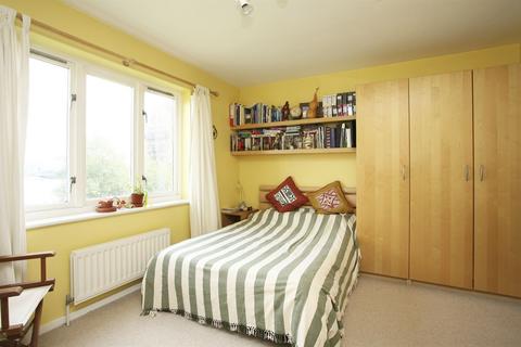 1 bedroom flat to rent, Van Gogh Court, Amsterdam Road, Isle of Dogs, E14