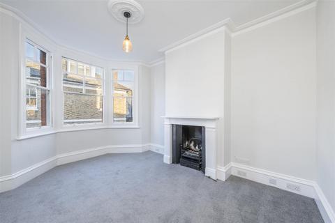 2 bedroom flat to rent, Vale of Health, Hampstead, NW3