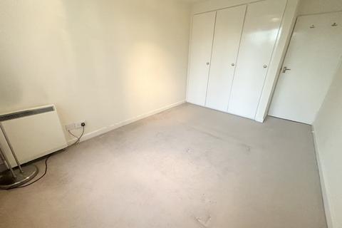 undefined, Ingledew Court, Leeds, West Yorkshire, LS17