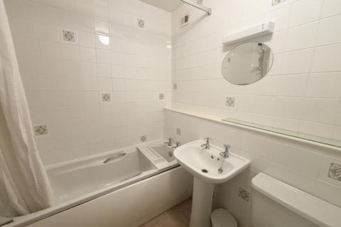 undefined, Ingledew Court, Leeds, West Yorkshire, LS17
