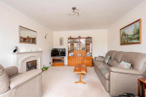 3 bedroom detached bungalow for sale, Spring Bank Avenue, Dunnington, York, YO19 5PZ