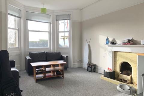 5 bedroom maisonette to rent, Cromwell Road, Hove BN3