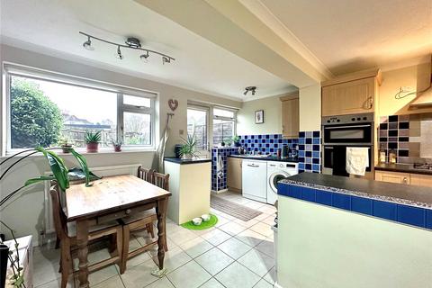 3 bedroom terraced house to rent, Riverdale, Wrecclesham, Farnham, Surrey, GU10