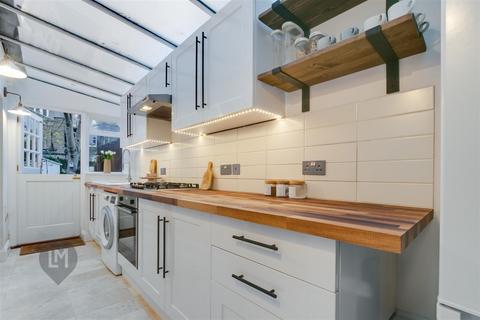 1 bedroom maisonette for sale, Strathville Road, London