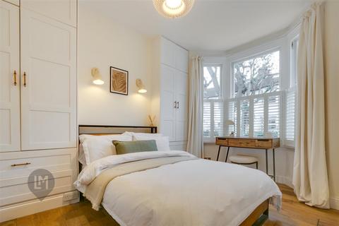 1 bedroom maisonette for sale, Strathville Road, London