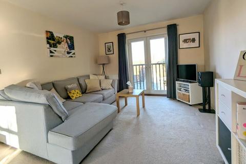 2 bedroom flat for sale, Samuel Courtauld Avenue, Braintree CM7