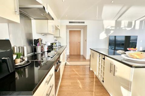 2 bedroom apartment for sale, The Galley,  Basin Approach, London E16