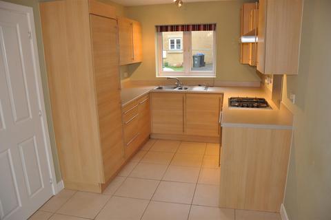 3 bedroom detached house to rent, Castle Well Drive, Salisbury SP4