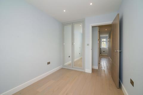 1 bedroom apartment to rent, Waldegrave Road