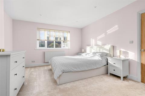 1, Highpoint School Road, Ascot, SL5 7AB