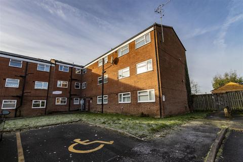 2 bedroom flat for sale, Green Farm Close, Chesterfield