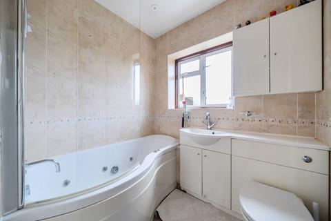 4 bedroom semi-detached house for sale, Faygate Crescent, Bexleyheath