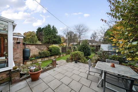 4 bedroom semi-detached house for sale, Faygate Crescent, Bexleyheath