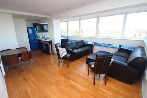 2 bedroom flat to rent, Parliament Street, Harrogate, North Yorkshire, UK, HG1