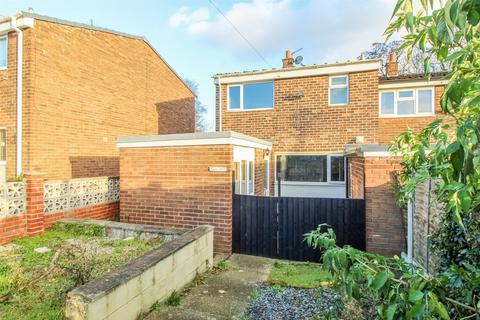 3 bedroom end of terrace house for sale, Ackton Hall Crescent, Pontefract WF7