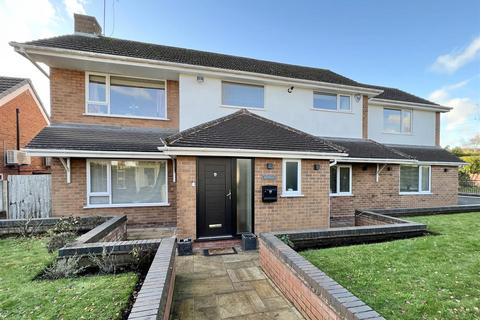 4 bedroom house for sale, Lodge Crescent, Hagley, Stourbridge