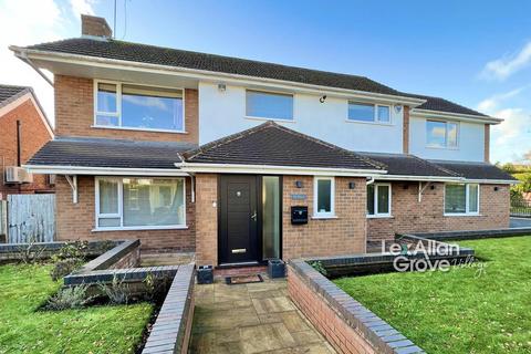 4 bedroom house for sale, Lodge Crescent, Hagley, Stourbridge