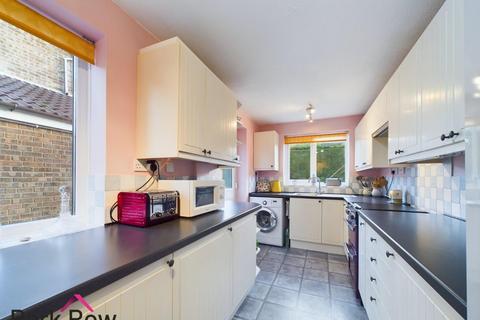 3 bedroom semi-detached house for sale, Pinfold Way, Sherburn In Elmet, Leeds