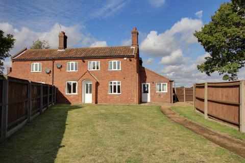 3 bedroom semi-detached house to rent, Harkers Lane, Swanton Morley, Dereham