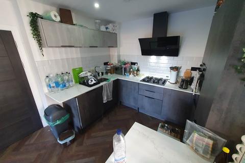 1 bedroom flat to rent, Arbour Edge, King George V Drive East, Heath