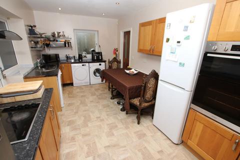 3 bedroom detached house for sale, Upper Lane, Emley