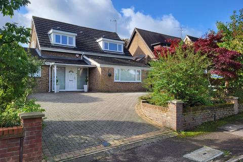 4 bedroom detached house for sale, Old French Horn Lane, Hatfield, AL10