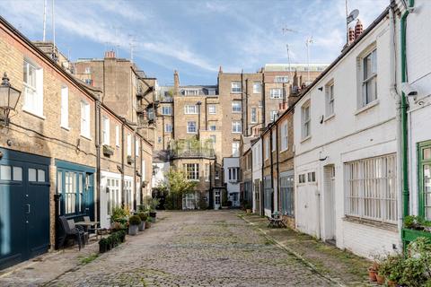 1 bedroom terraced house for sale, Montagu Mews South, London, W1H