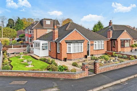 2 bedroom detached bungalow for sale, Bradbourne Avenue, Wilford NG11