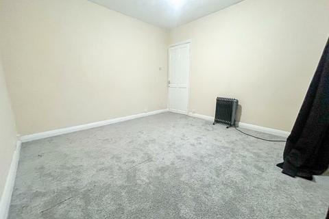 1 bedroom flat to rent, 1 Bedroom Flat To Let - HP12