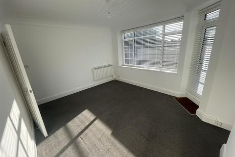 2 bedroom apartment to rent, New Church Road, Hove