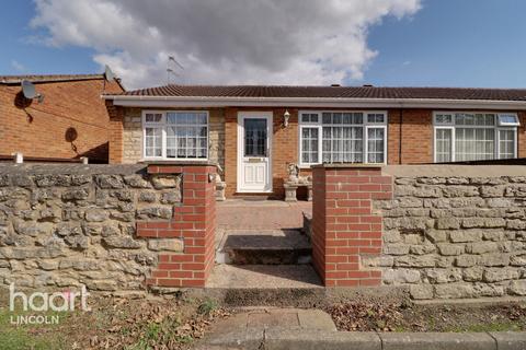 2 bedroom semi-detached bungalow for sale, Manor Court, Lincoln