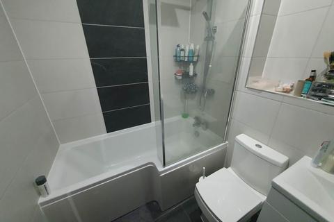 1 bedroom flat to rent, Arbour Edge, King George V Drive East, Heath