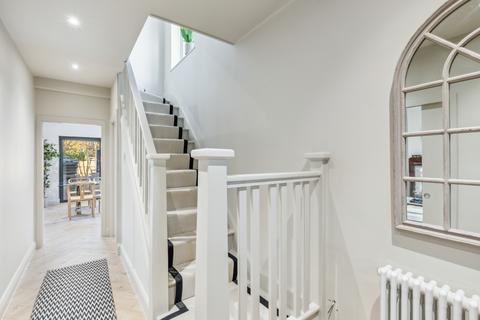 73 Thornton Road, London, SW12 0LA