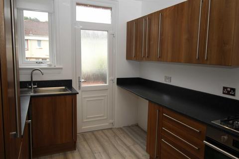 4 bedroom terraced house to rent, Finch Road Greenock