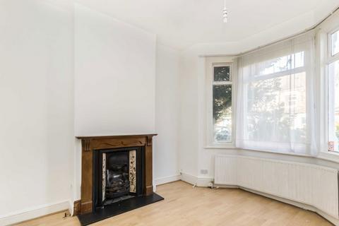 3 bedroom house to rent, Holly Park Road, London W7