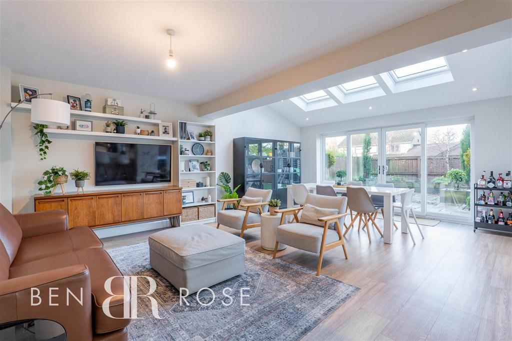 Kitchen/Family Room