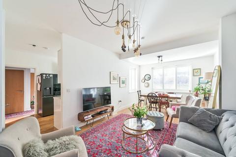 3 bedroom semi-detached house for sale, Wells Mews, Arnos Grove, London, N11