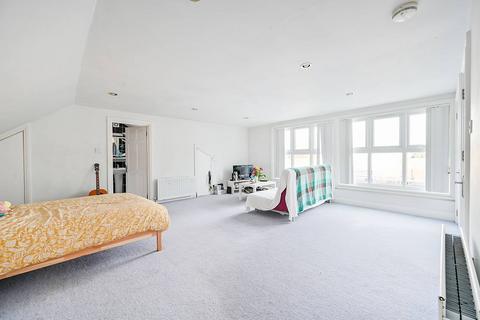 undefined, Creffield Road, Ealing Common, London, W5