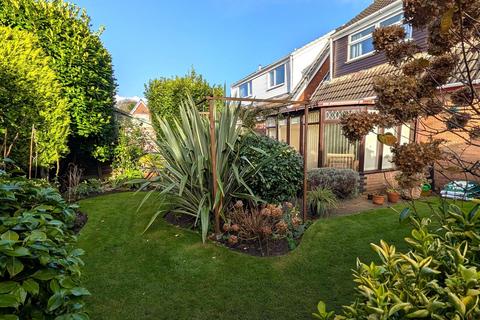 3 bedroom detached house for sale, Broadlands Place, Lytham