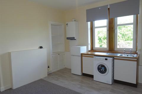 2 bedroom flat to rent, Hawarden Terrace, Perth